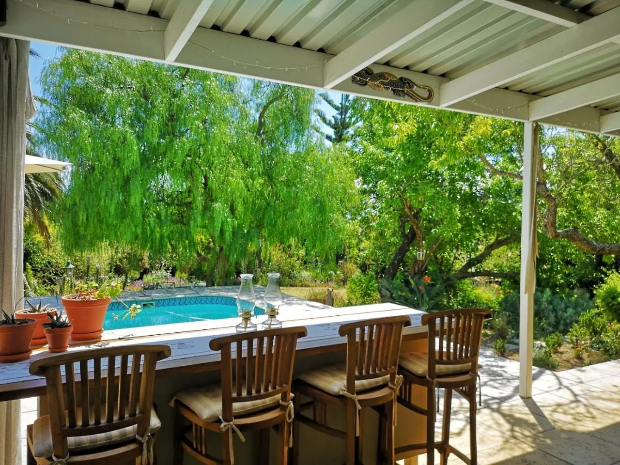 Almond Cottage Bed & Breakfast Somerset West