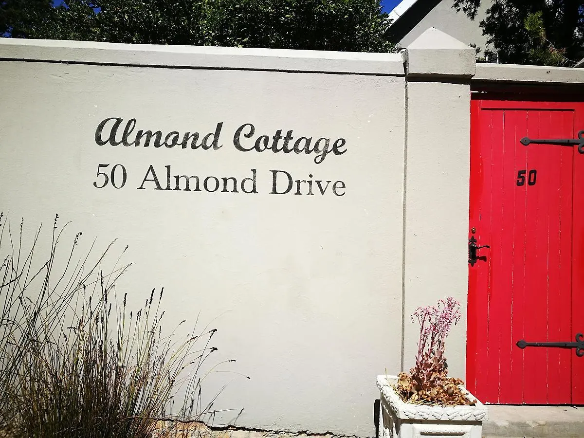 Almond Cottage Bed & Breakfast Somerset West