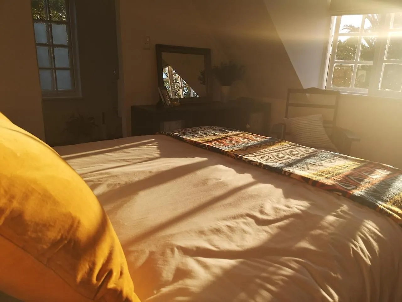 Almond Cottage Bed & Breakfast Somerset West