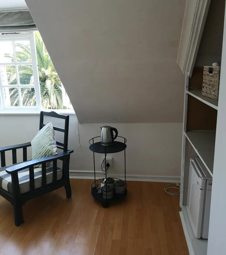 Almond Cottage Bed & Breakfast Somerset West Südafrika